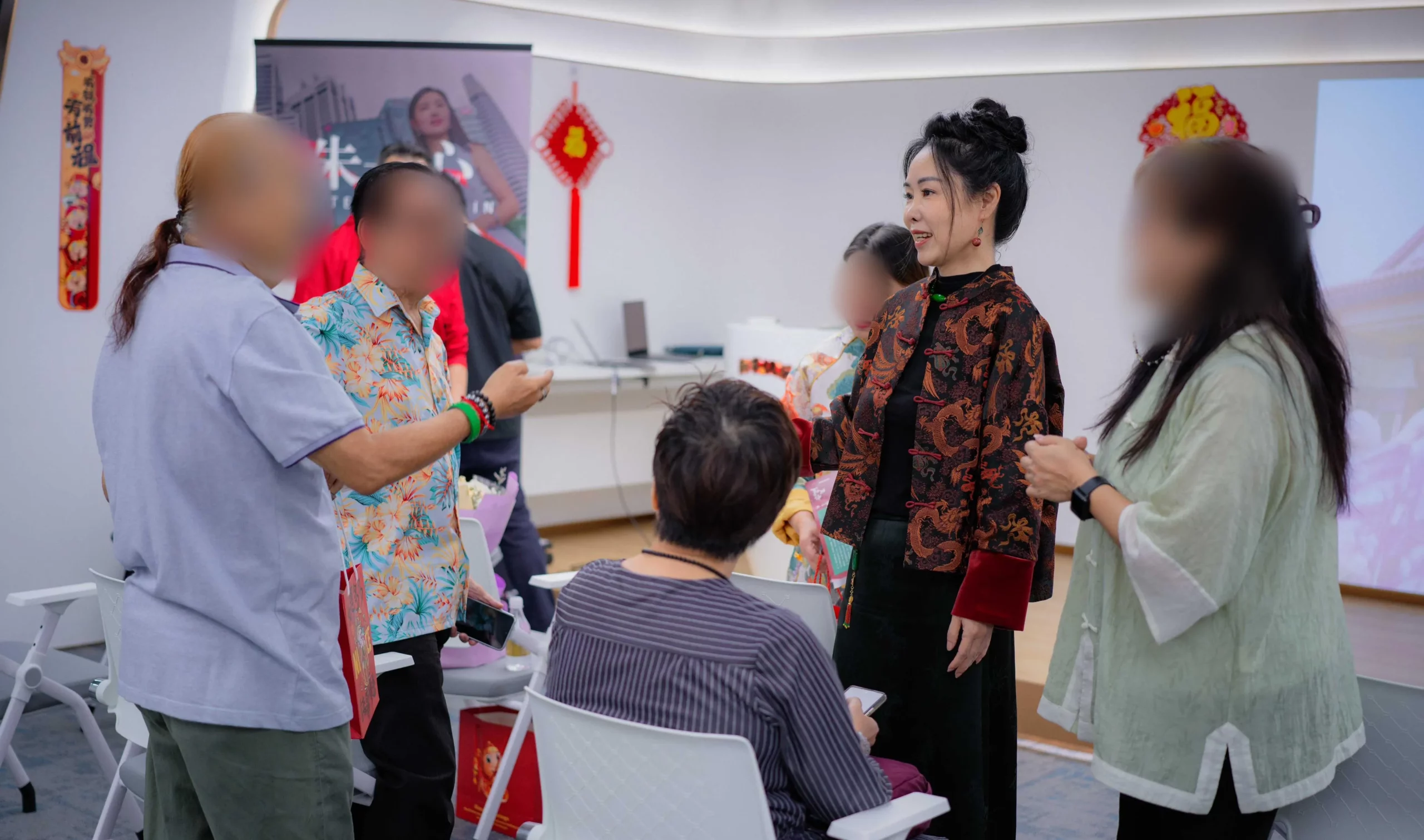 singapore-feng-shui-master-modern-life 新加坡风水师Master 朱一心与客户交流风水心得
